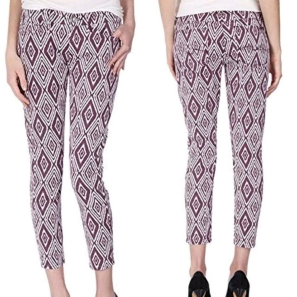 7 for all Mankind Cranberry & White Diamond Shaped Design Cropped Jeans size 28